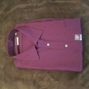 Van Heusen Long Sleeve Shirt. Size 18.5 (37-38)